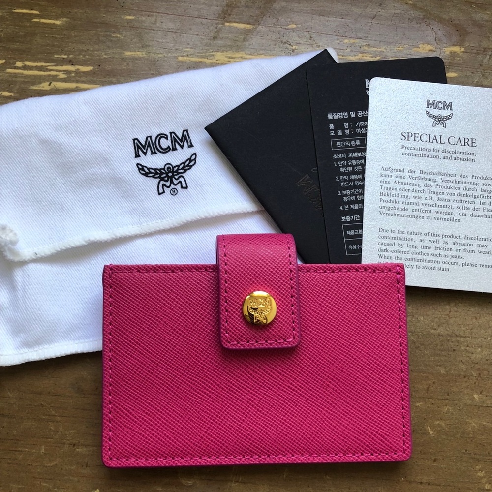 MCM | PINK CARDHOLDER